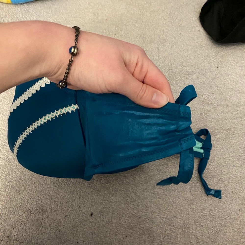 🆓Crochet Trim Bikini Top - Picture 7 of 7